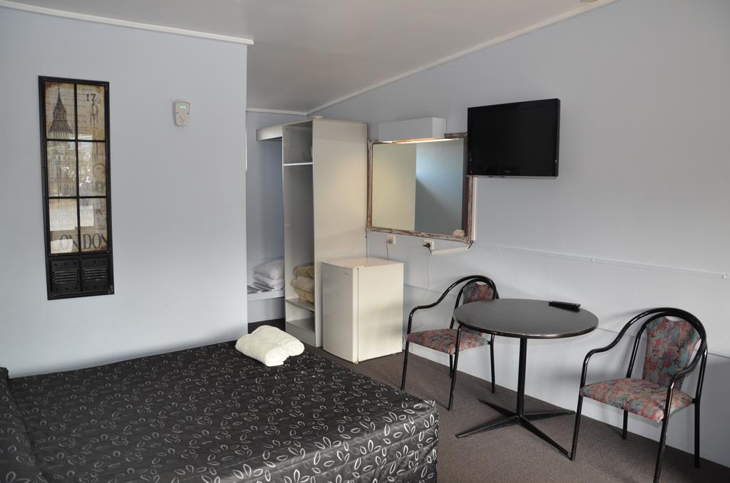 Warwick Motor Inn Εξωτερικό φωτογραφία