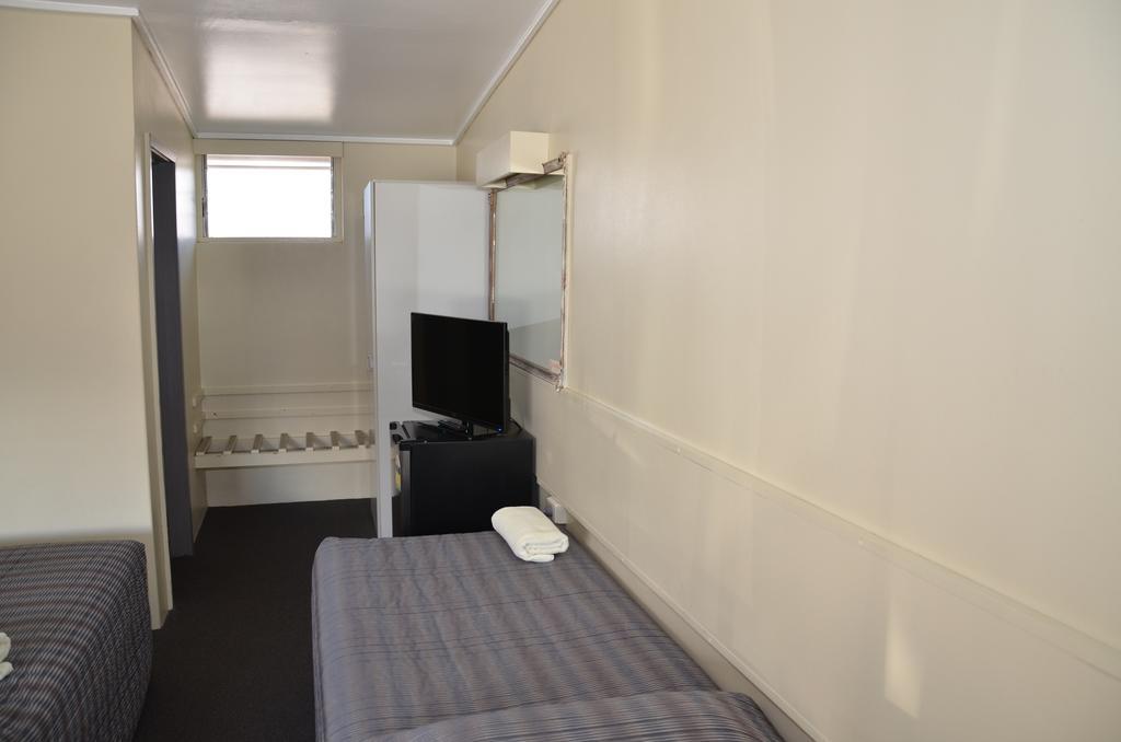 Warwick Motor Inn Δωμάτιο φωτογραφία