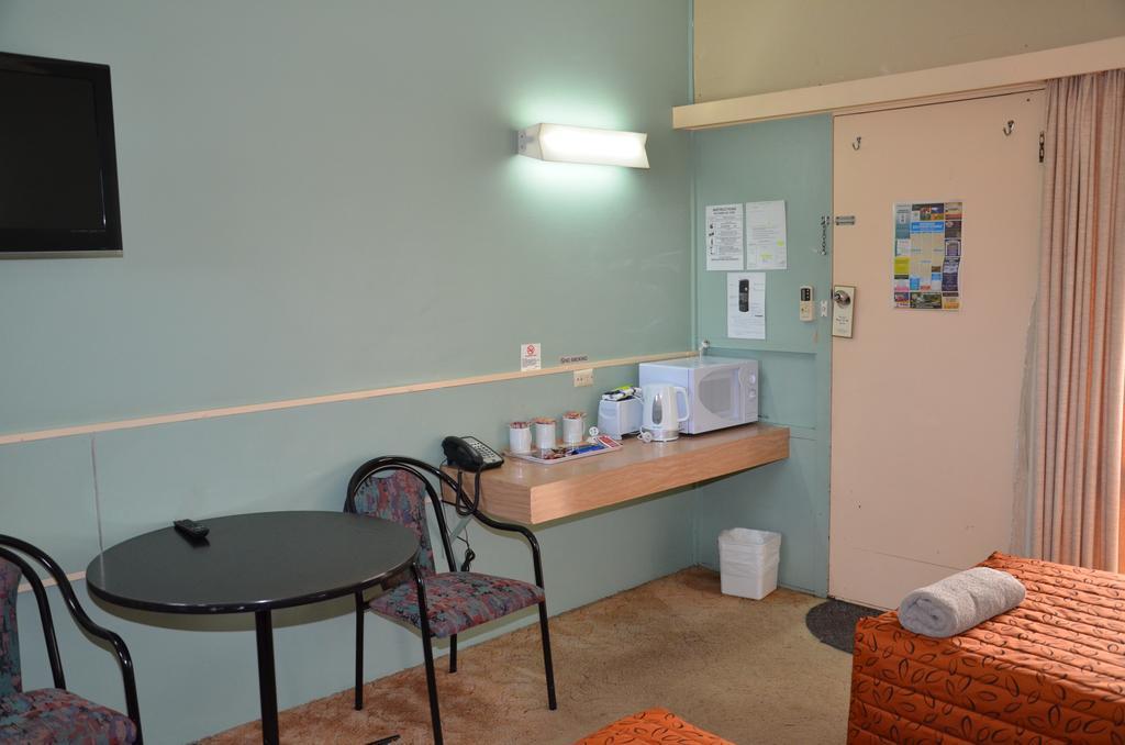 Warwick Motor Inn Εξωτερικό φωτογραφία