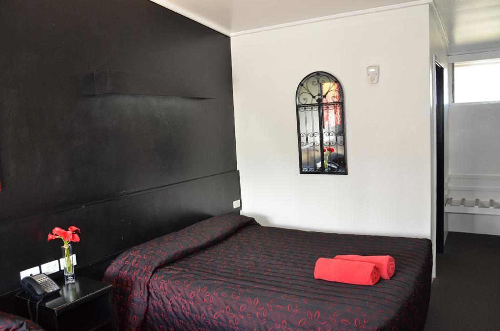 Warwick Motor Inn Δωμάτιο φωτογραφία